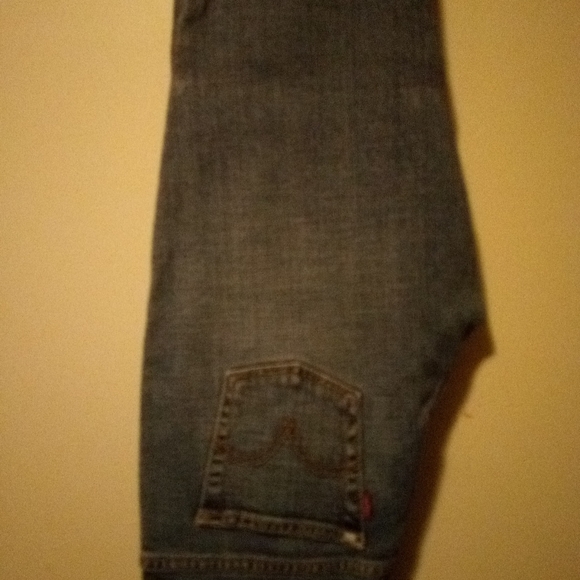 Women's Levi's Jeans - Picture 1 of 3